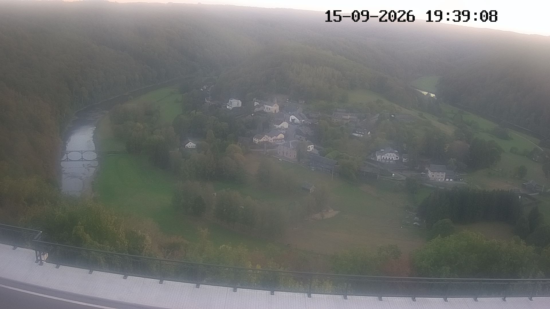 15-09-2026 19:45