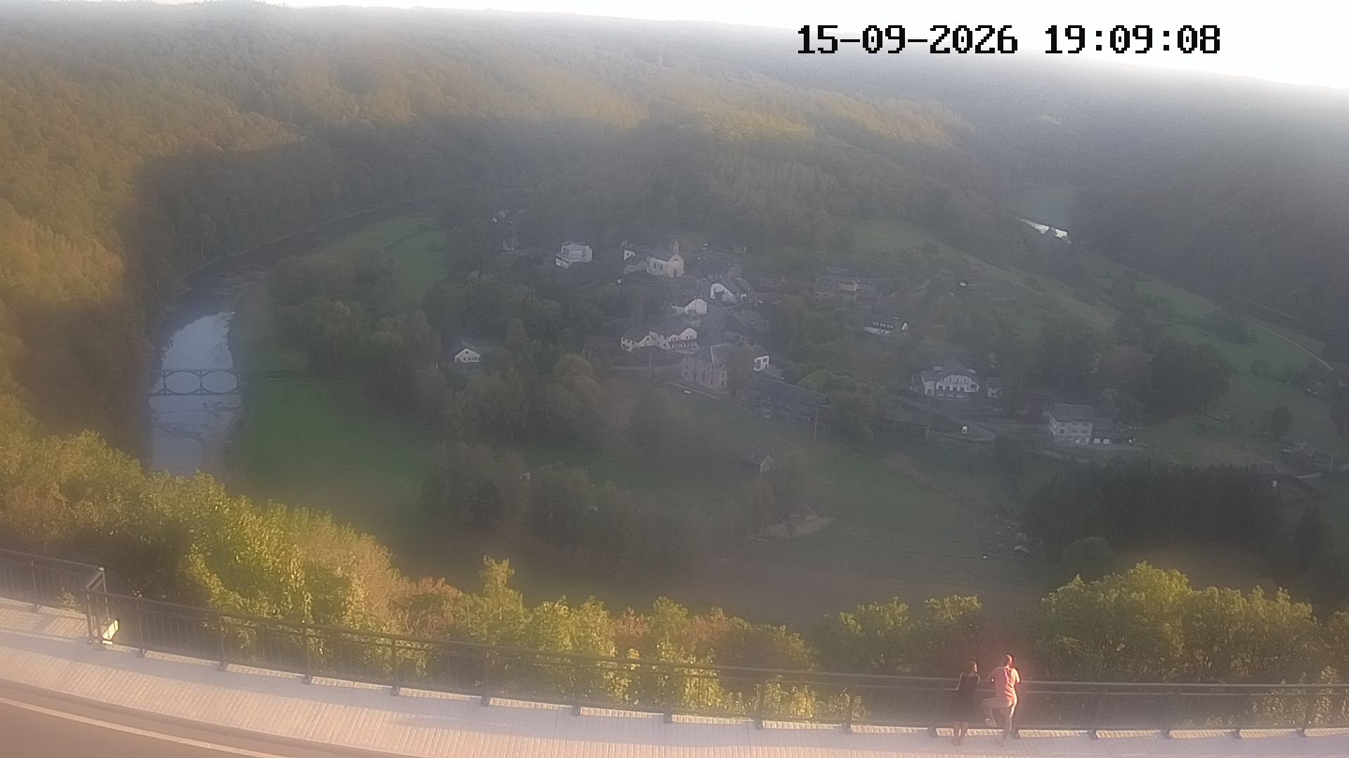 15-09-2026 19:15